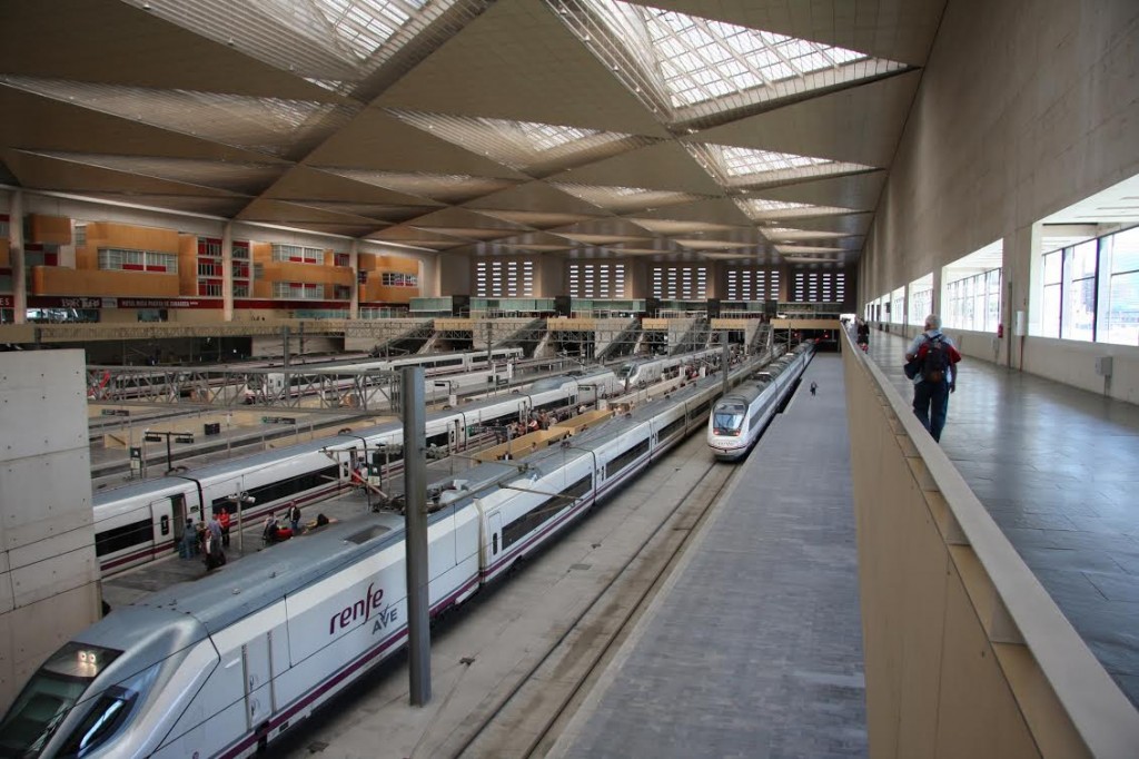 Dworzec kolejowy w Saragossie